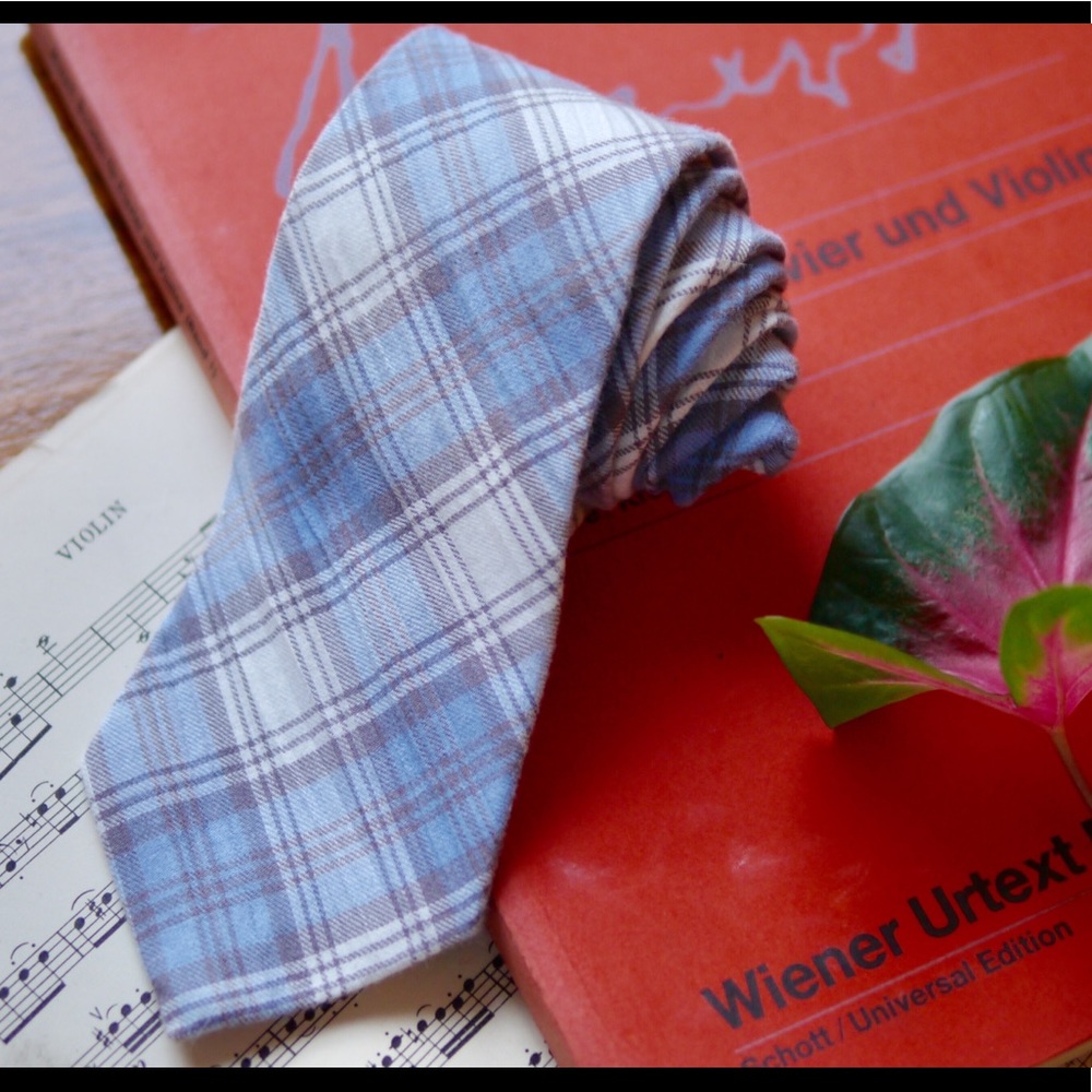 Gilded Age NYC cotton tie